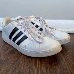 Adidas Sneakers